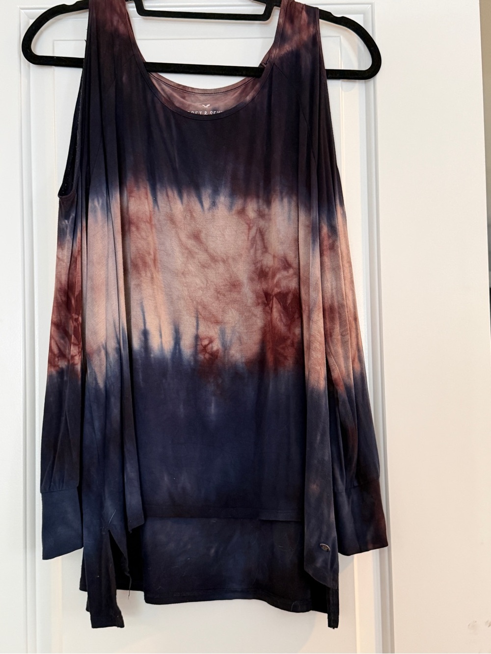 American Eagle Outfitters Navy and Rust Tie-Dye Cold-Shoulder Tank